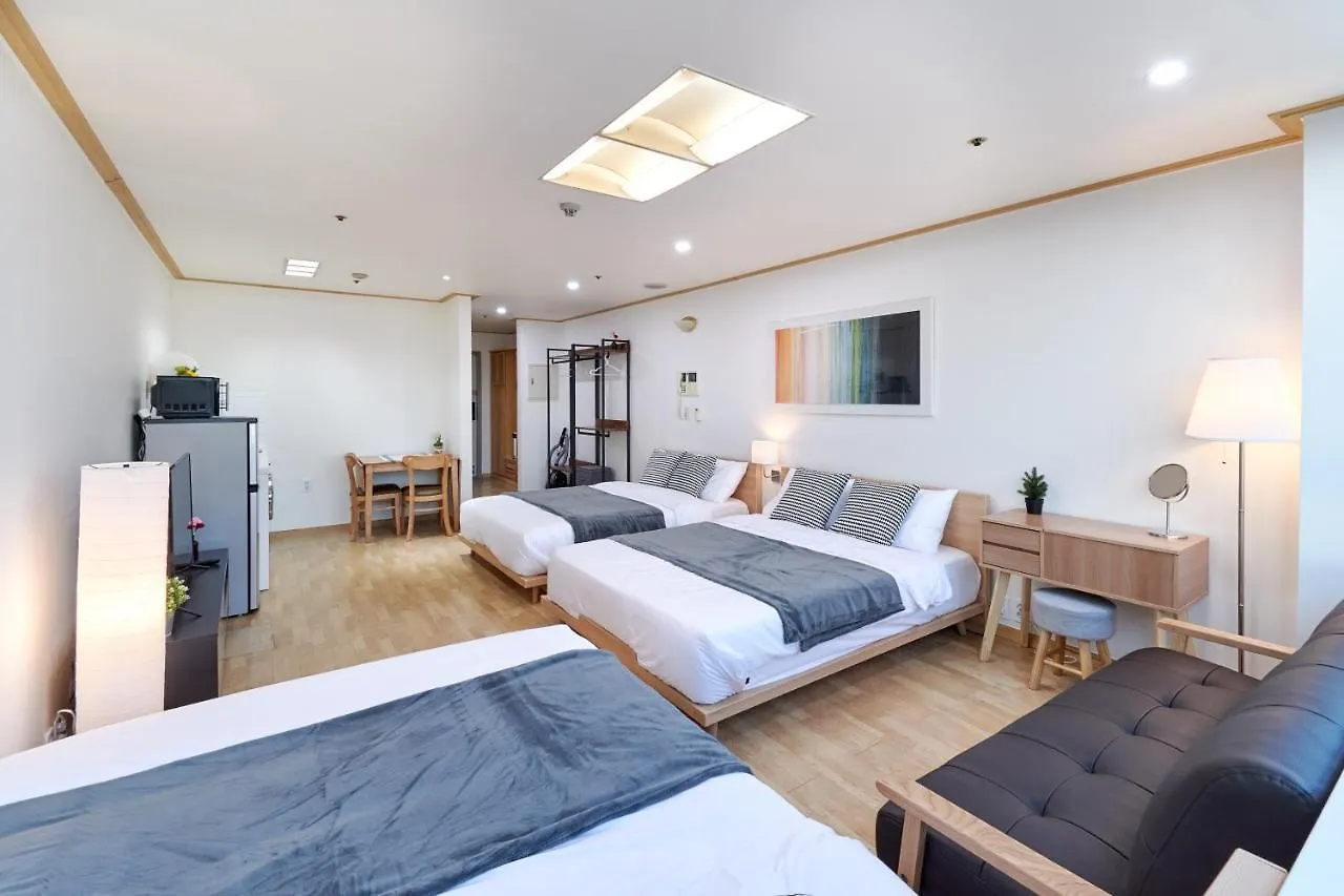 Willow House Hongdae Seoul Apartment