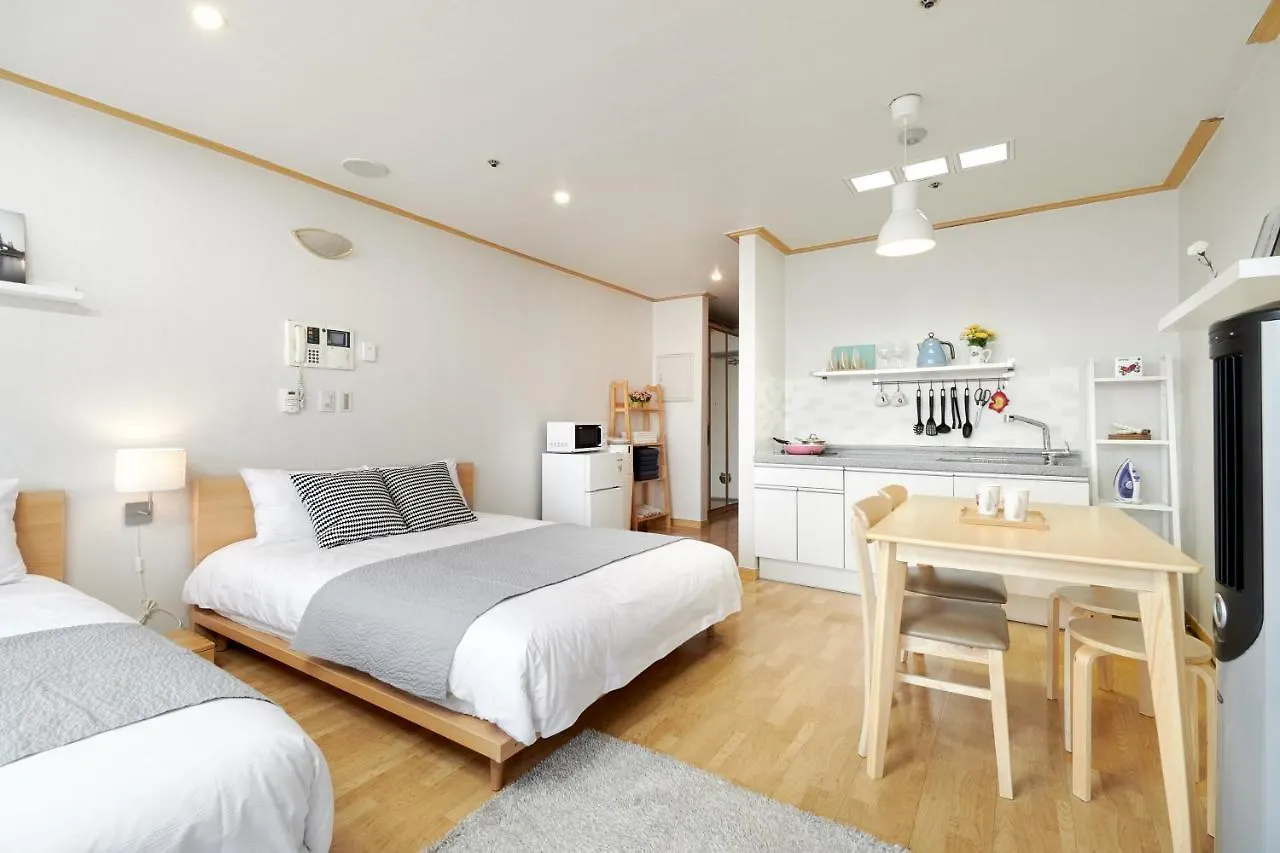 Apartment Willow House Hongdae Seoul South Korea