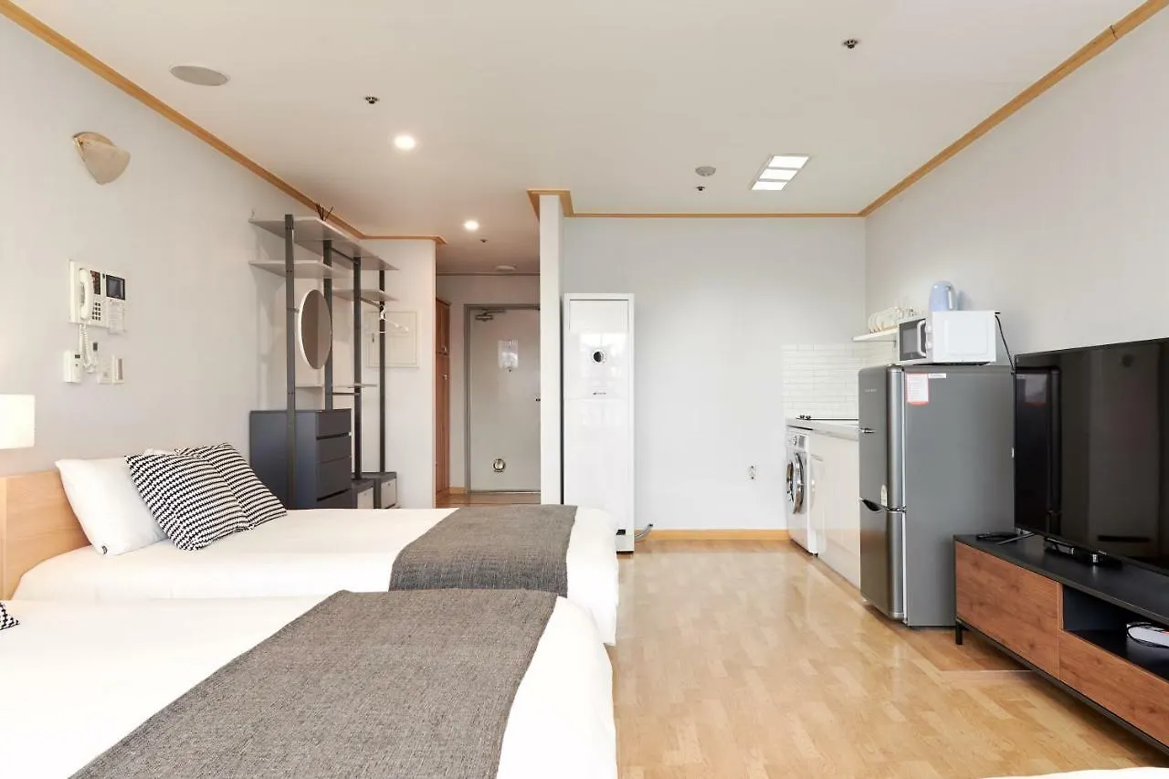 Willow House Hongdae Seoul Apartment